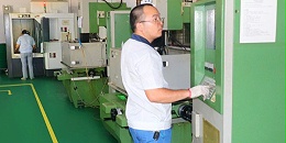 东莞市马驰科注塑模具厂