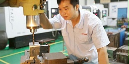 东莞市马驰科注塑模具厂